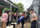 Dalmas Polda Sumbar Turun Tangan, Distribusi Air Bersih Dipercepat untuk Warga Terdampak Bencana Padang
