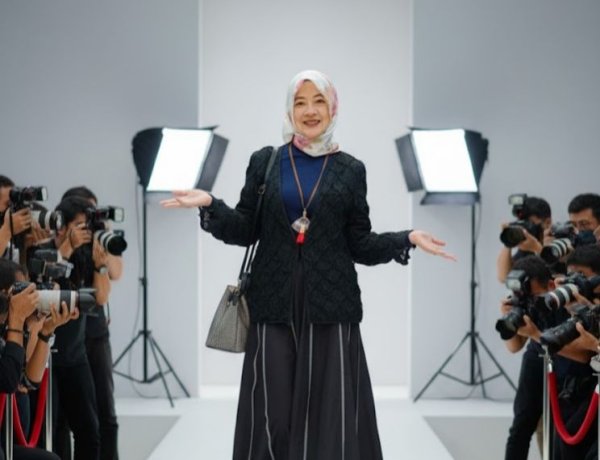 Ketika Mesin Menggenggam Leher Nurani: Jurnalisme di Bawah Bayang-Bayang AI